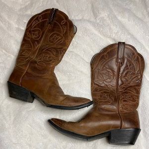 Ariat women’s size 9 brown cowboy boots